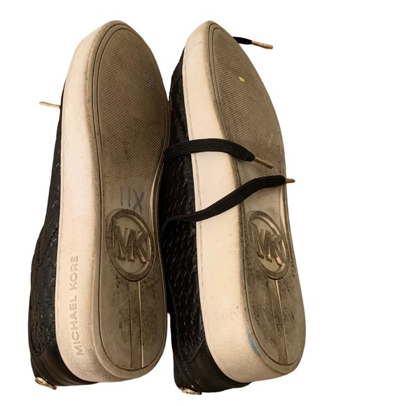 Michael Kors black perforated leather low top lace up sneaker shoes women's 8.5 - Picture 6 of 7